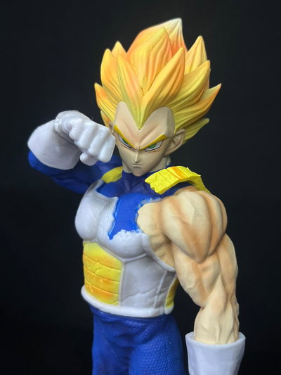 Vegeta Armadura Rota (26CM) Figura Dragon Ball - Girutoys