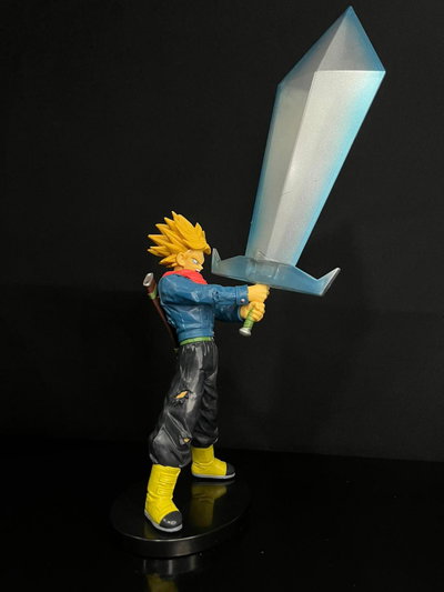 Trunks Super Espada (30CM) Figura Dragon Ball - Girutoys