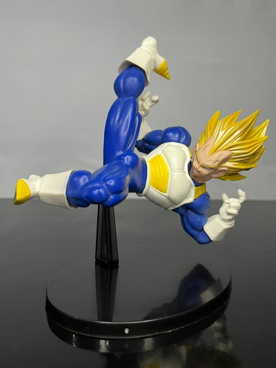 Vegeta vs Cell (17CM) Figura Dragon Ball - Girutoys