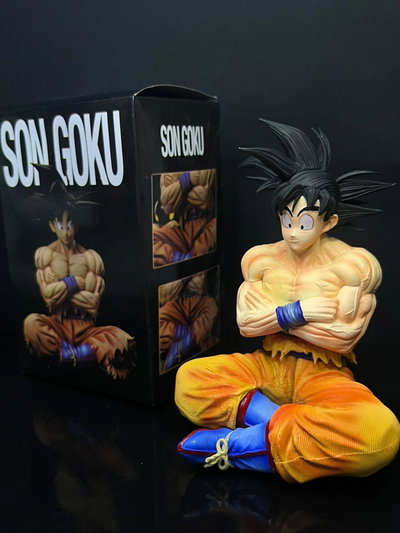 Goku  sentado (17CM) Figura Dragon Ball - Girutoys