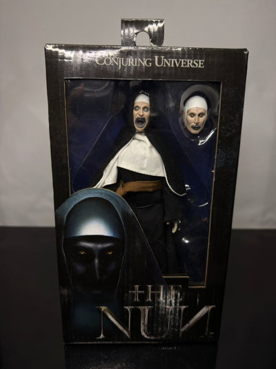 La Monja (18CM) Figura Articulada NECA - Girutoys