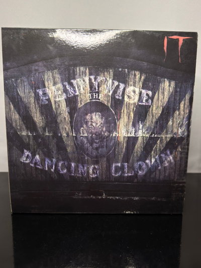 It Pennywise Dancing Clown (19CM) Figura Articulada NECA - Girutoys