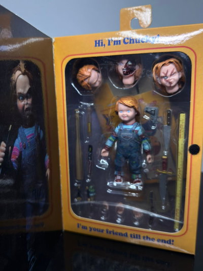 Chucky Ultimate (13CM) Figura Articulada NECA - Girutoys