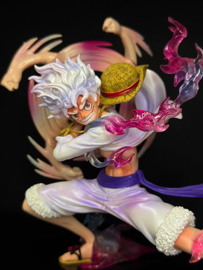 Luffy Nika (20CM) Fgura One Piece - Girutoys 
