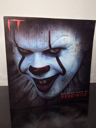 IT Pennywise Clow Movie (19CM) Figura Articulada NECA - Girutoys