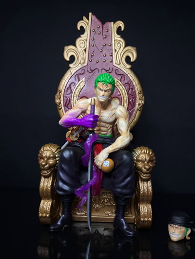 Zoro en Trono (31CM) Figura One Piece - Girutoys