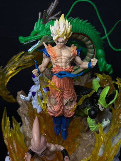 Diorama de: Goku, Cell, Freezer, Kid buu, Shenlong (19CM) Figura Dragon Ball - Girutoys