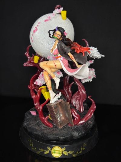 Enorme Diorama de Nezuko Kamado (32CM) Figura Demon Slayer