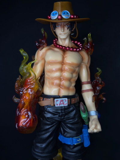 Enorme diorama de ACE (43CM) Figura One Piece - Girutoys