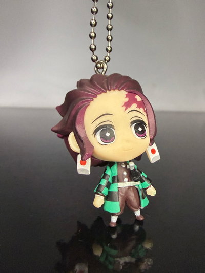 Tanjiro Kamado llavero con sello (4CM) Figura Demon Slayer - Girutoys