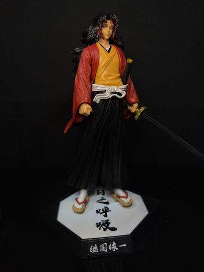 Yoriichi Tsugikuni (30CM) Figura Demon Slayer - Girutoys