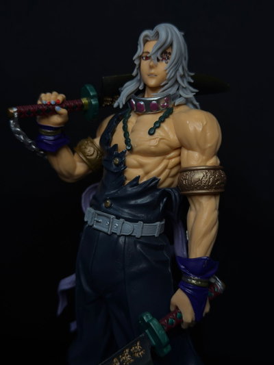 Tengen Uzui (30CM) Figura Demon Slayer - Girutoys
