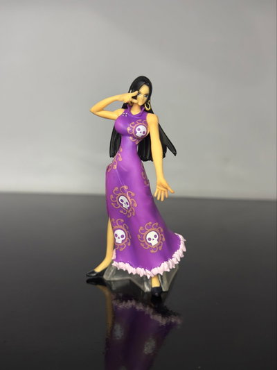 Boa Hancock Gashapon (10CM) Figura One Piece - Girutoys