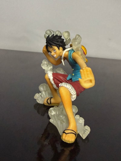 Luffy Gashapon (9CM) Figura One Piece - Girutoys