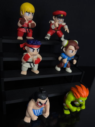 SET X 6 (8CM-9CM) SET STREET FIGHTER - GIRUTOYS