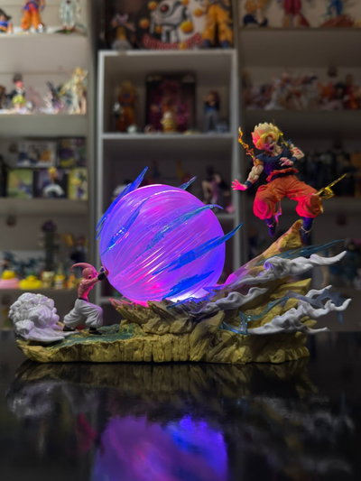 DIORAMA GOKU VS KID BUU (28CM L) DIORAMA DRAGON BALL - GIRUTOYS