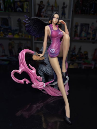 DIORAMA BOA HANCOCK EFECTO CORAZON (23CM) FIGURA ONE PIECE - GIRUTOYS