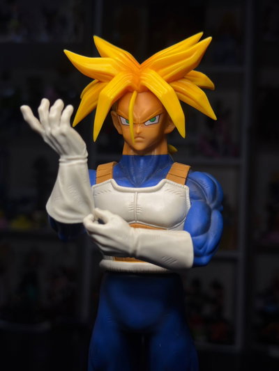 TRUNKS SSJ SOLID EDGE WORKS (20CM) BANPRESTO DRAGON BALL - GIRUTOYS