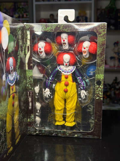IT PENNYWISE (1990) (19CM) FIGURA ARTICULADA NECA - GIRUTOYS