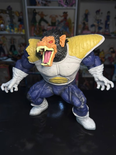 VEGETA OZARU (29CM) FIGURA DRAGON BALL - GIRUTOYS