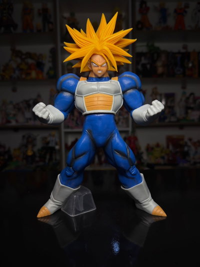 SAIYAN TRUNKS SSJ (28CM) FIGURA DRAGON BALL - GIRUTOYS