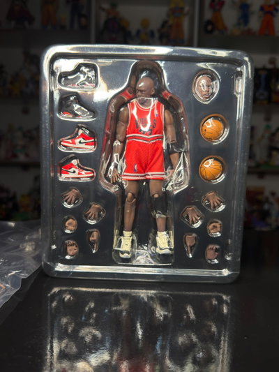 MICHAEL JORDAN ARTICULADO (18CM) FIGURA ARTICULADA - GIRUTOYS