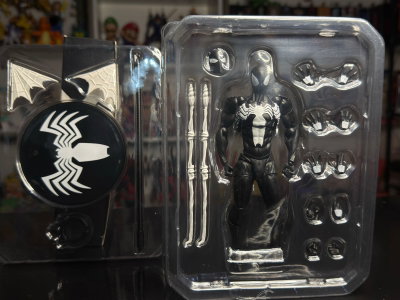 SPIDERMAN BLACK SUIT (18CM) FIGURA MARVEL - GIRUTOYS