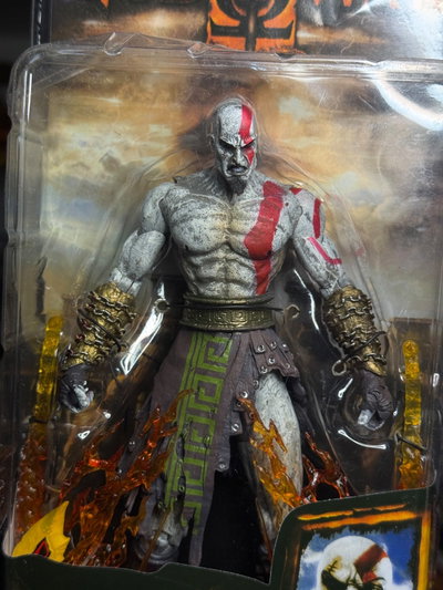 KRATOS ESPADA EN LLAMAS (18CM) FIGURA NECA - GIRUTOYS