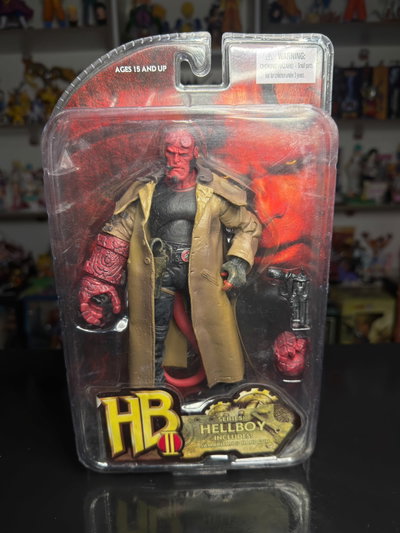HELLBOY 2 RED ACTION (19) FIGURA MEZCO - GIRUTOYS