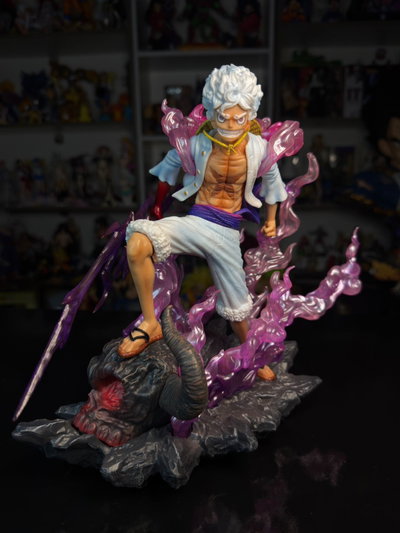 LUFFY GEAR 5 DIORAMA CON AURA (27CM) FIGURA ONE PIECE - GIRUTOYS