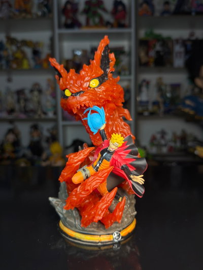 DIORAMA DE NARUTO CON RASENGAN JUNTO A KURAMA (23CM) FIGURA NARUTO - GIRUTOYS