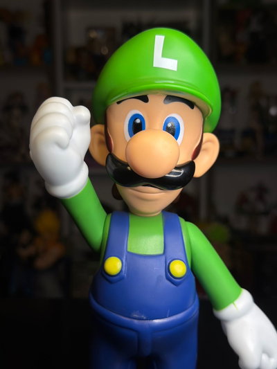 LUIGI DE VINILO (25CM) FIGURA SUPER MARIO BROS - GIRUTOYS