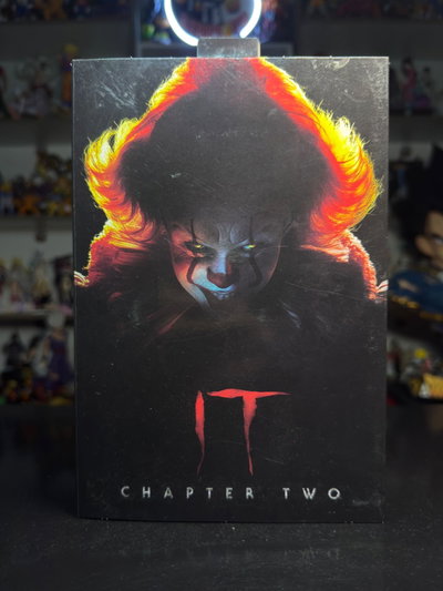 PENNYWISE ULTIMATE (18CM) FIGURA NECA - GIRUTOYS