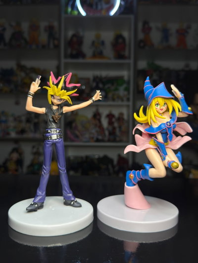 YUGIOH Y MAGA OSCURA (17CM) FIGURA YU-GI-OH - GIRUTOYS
