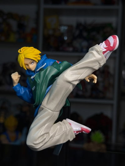 SHIN ASAKURA ATACANDO (24CM) FIGURA SAKAMOTO - GIRUTOYS