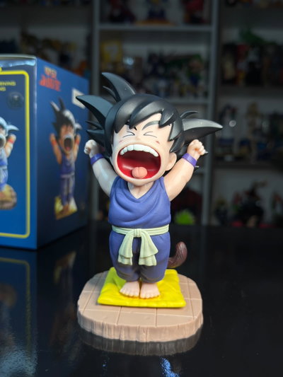 GOKU NIÑO BOSTESANDO (16CM) FIGURA DRAGON BALL - GIRUTOYS