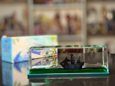 BARCO TEMATICA NOCTURNO (16CM L) ADORNO ONE PIECE - GIRUTOYS