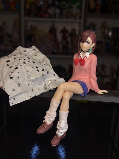 DAN DAN DAN MOMO CON BOLSITA SORPRESA (15CM) FIGURA ANIME - GIRUTOYS