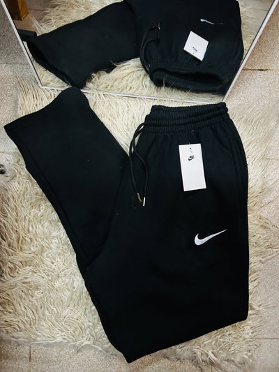 JOGGINS NIKE