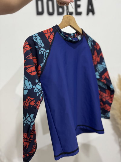 Remera UV Niño talle 14