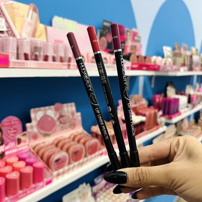 DELINEADOR DE LABIOS | HUDABEAUTY