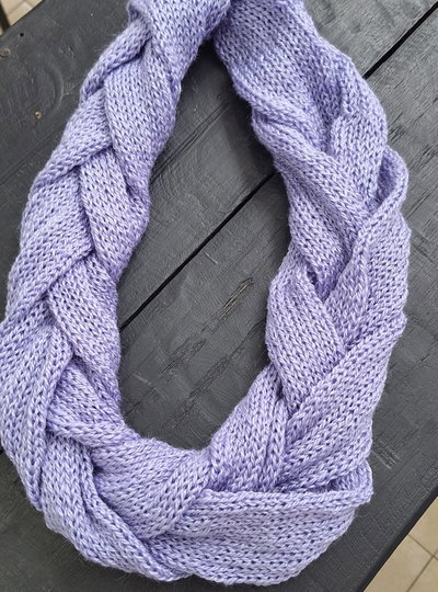 Cuello infinito trenzado