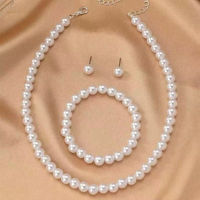 SET COLLAR + AROS + PULSERA PERLA