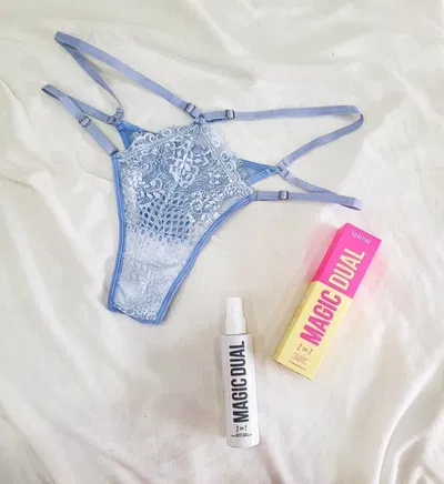 Less doble tira Tokio