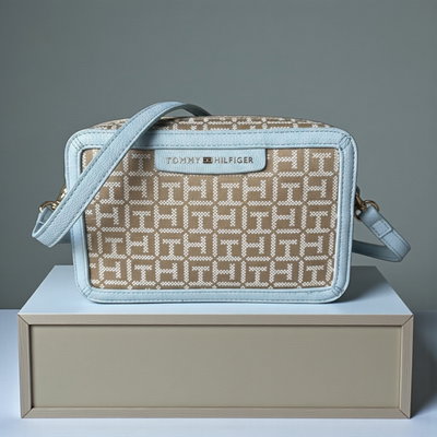 Bandolera Cartera Tommy Hilfiger Original Beige Y Celeste