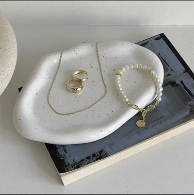 combo de tres moldes dos bandejas vintage diferentes modelos mas cuenco grande de rosa