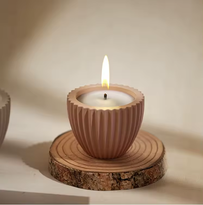 Cuenco cónico rayado