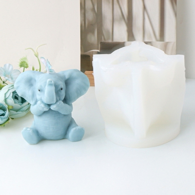 elefante tapándose la boca