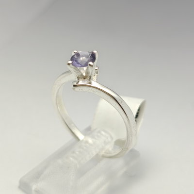 ANILLO CON CUBIC