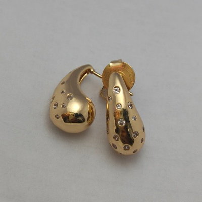 AROS DORADOS GOTA CON CUBIC